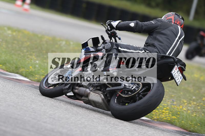 Archiv-2025/37 28.07.2025 Dunlop Ride und Test Day ADR/Einsteiger gruen/19